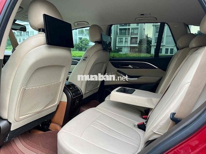VinFast Lux SA2.0 2019 Premium 2.0 AT - 60000 km