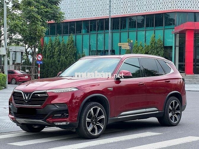 VinFast Lux SA2.0 2019 Premium 2.0 AT - 60000 km