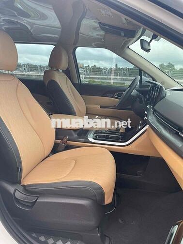 Kia Carnival 2024 Luxury 2.2D - 10000 km