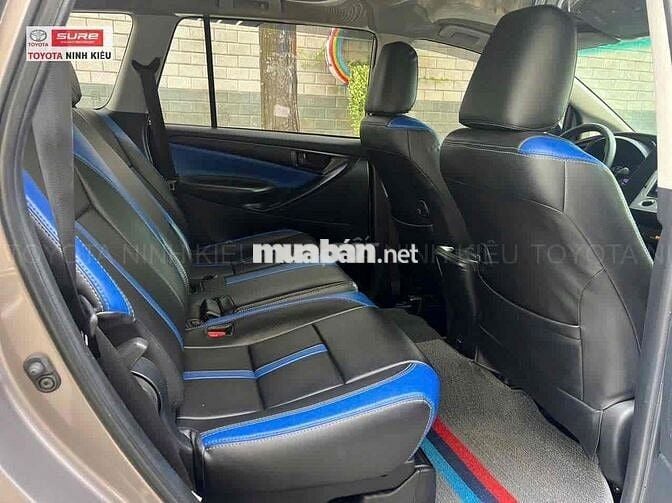 Toyota Innova 2019 2.0E - 72000 km