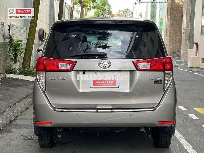 Toyota Innova 2019 2.0E - 72.000 km - Lên full đồ