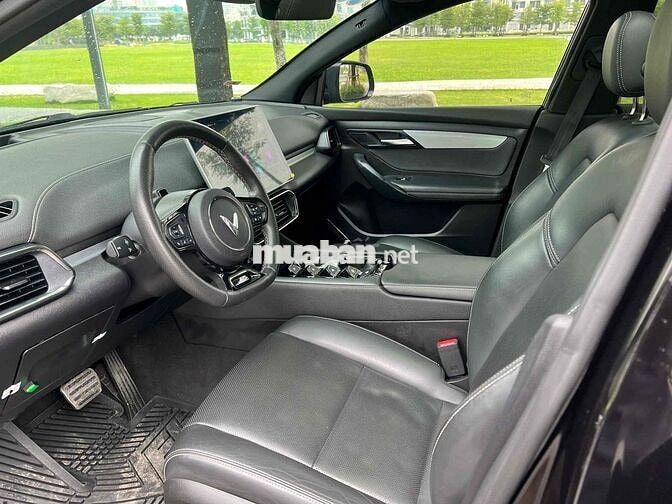 VinFast VF8 2022 - 33000 km