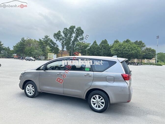Toyota Innova 2.0E 2018