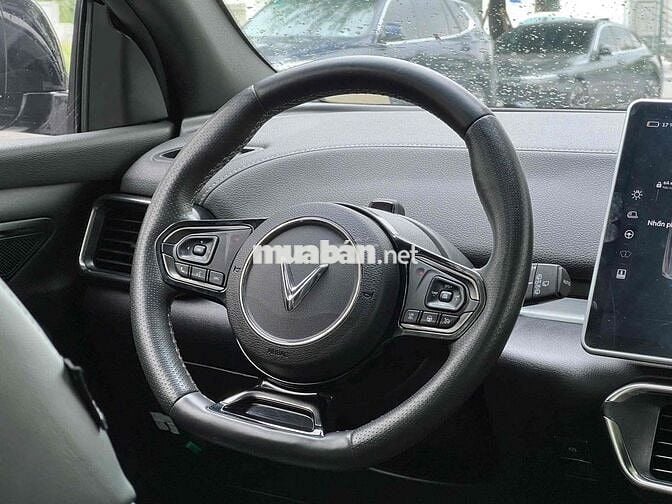 VinFast VF8 2022 - 33000 km