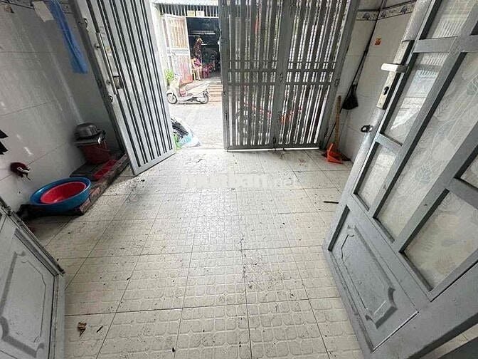 Nhà HƯƠNG LỘ 2 [4x18, lững, 2pn, 2toilet] 7,5tr/tháng
