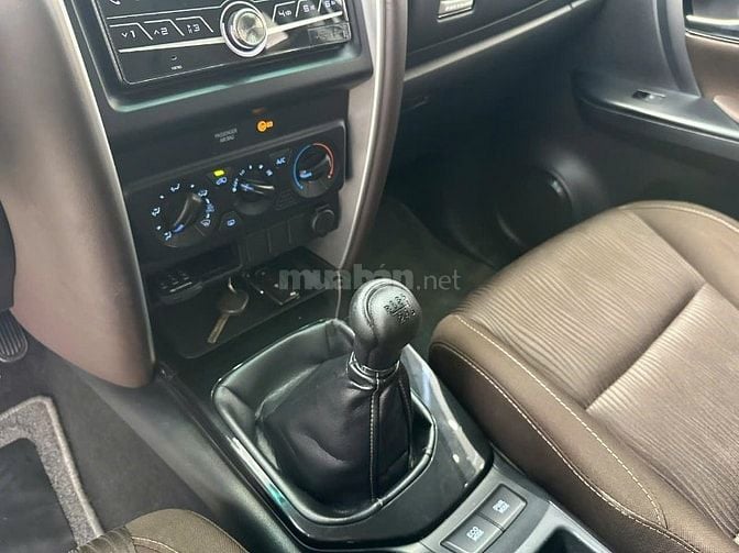 Toyota Fortuner 2.4G MT 2017 - 66.000km 1 đời chủ