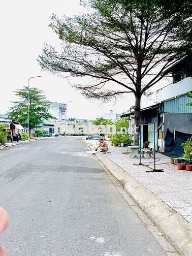 VIEW HỒ 105M2-VỊ TRÍ ĐẮT GIÁ-KHÔNG GIAN SỐNG XANH MÁT