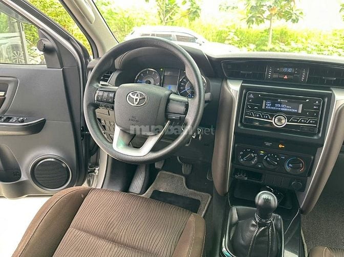 Toyota Fortuner 2.4G MT 2017 - 66.000km 1 đời chủ