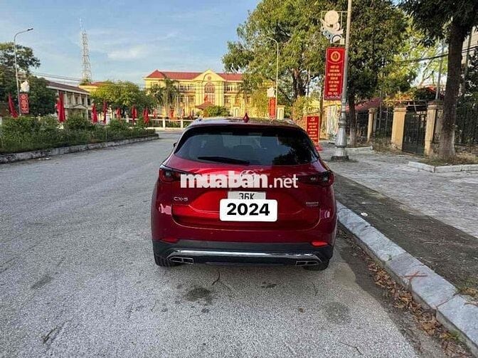 Gia đình cần bán CX5 sx 2024 Luxury.