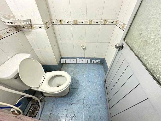 Nhà HƯƠNG LỘ 2 [4x18, lững, 2pn, 2toilet] 7,5tr/tháng