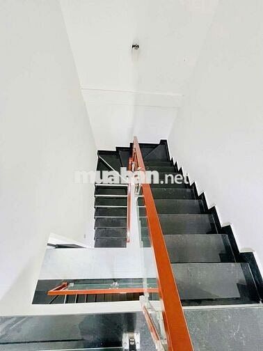 Bán nhà 2 mặt tiền Đà Lạt Đg Nguyễn Siêu