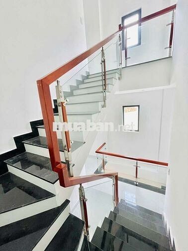 Bán nhà 2 mặt tiền Đà Lạt Đg Nguyễn Siêu