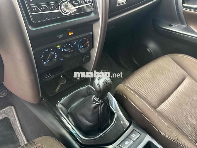 Toyota Fortuner 2.4G MT 2017 - 66.000km 1 đời chủ
