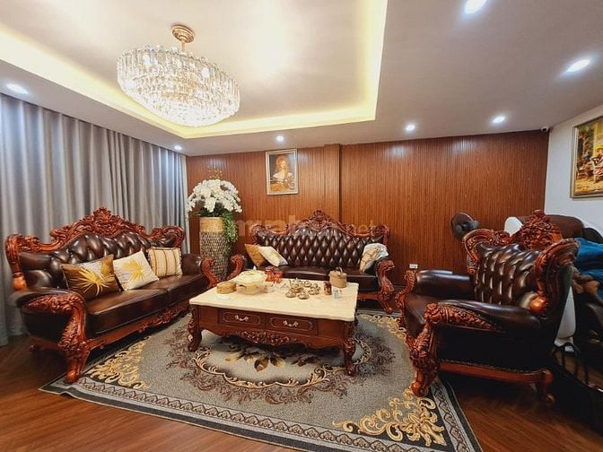 Siêu Phẩm, Bán Tòa nhà Mặt Phố Quang Trung, Hoàn Kiếm: 200m2, MT 12m 