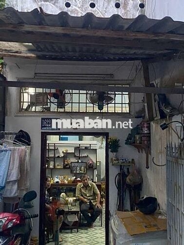BÁN NHÀ HẺM TO 60,3M2 CẤP 4 GẦN CẦU PHÚ XUÂN SỔ RIÊNG HẺM NGẮN
