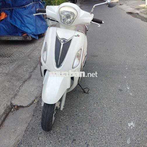 Xe còn rất đẹp,