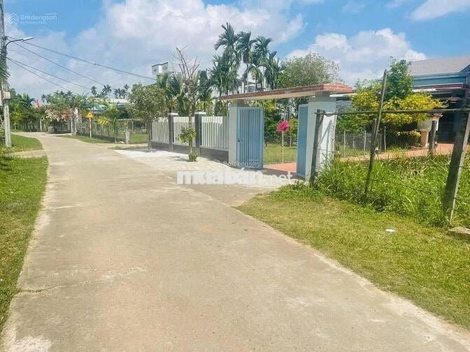 LÔ ĐẤT ĐẸP GIỮA LÒNG CHỢ LỆ TRẠCH - CHỈ 650 TRIỆU - SẴN SỔ
