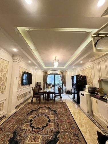 Tôi cần bán nhà phố Thái Hà, quận Đống Đa, Dt 55 m, 6 tầng, Mt 4.5 m, 