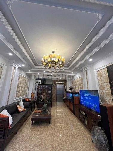 Tôi cần bán nhà phố Thái Hà, quận Đống Đa, Dt 55 m, 6 tầng, Mt 4.5 m, 