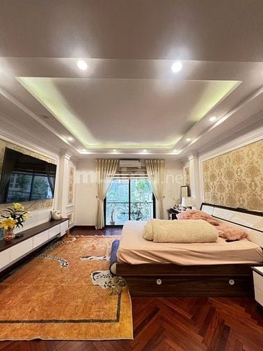 Tôi cần bán nhà phố Thái Hà, quận Đống Đa, Dt 55 m, 6 tầng, Mt 4.5 m, 