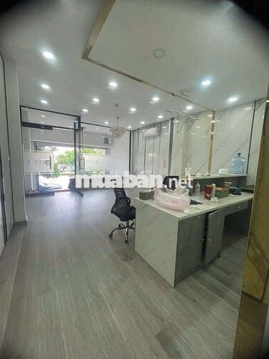 Tòa nhà vp mặt tiền Cộng Hòa, p4. Dt. 5x22m 1 hầm 5 lầu st. Thang máy