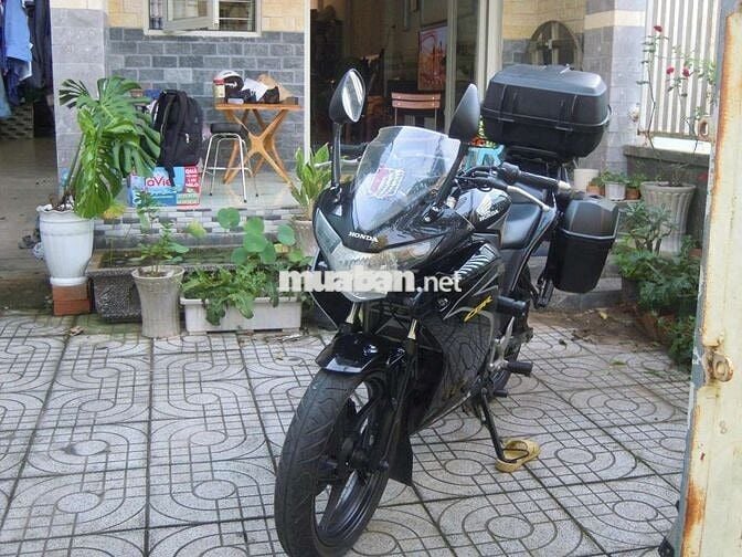Cần bán Cbr150R Nhập Thái còn như mới