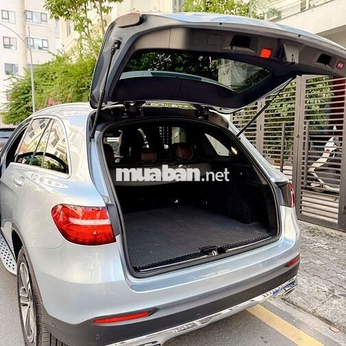 Mercedes Benz GLC 2017 250 4Matic - 45000 km
