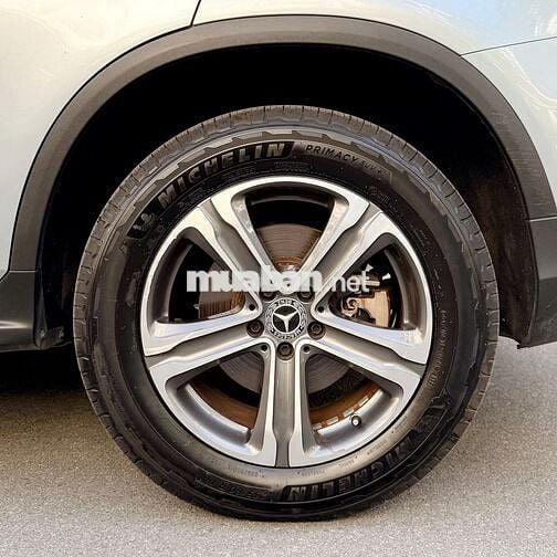Mercedes Benz GLC 2017 250 4Matic - 45000 km
