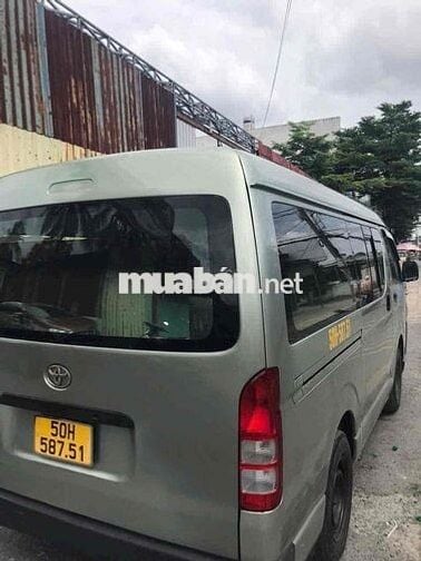 Toyota Hiace 2010 - 12345 km