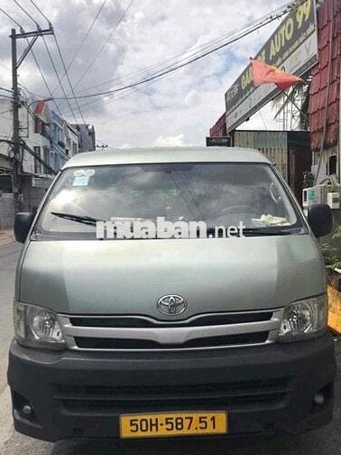 Toyota Hiace 2010 - 12345 km