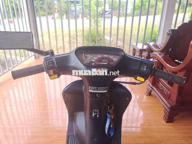 Dio 2 thì 50cc, tay ga