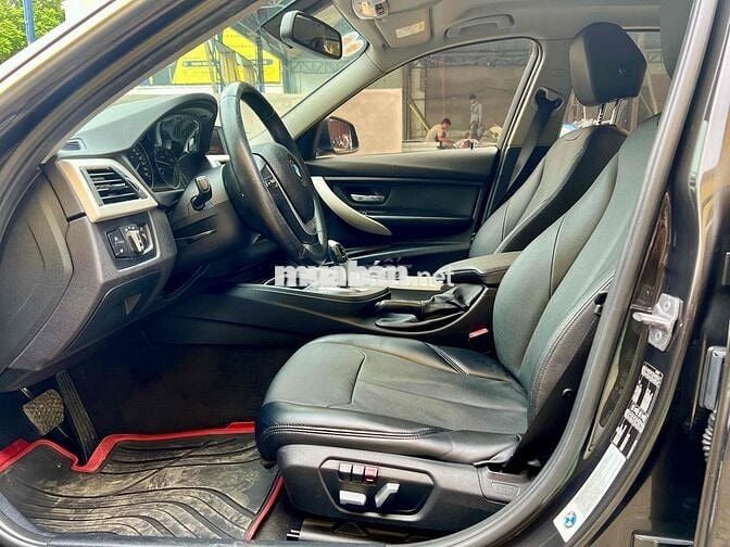 BMW 3 Series 2016 320i