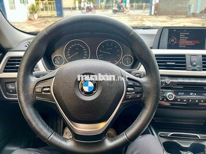 BMW 3 Series 2016 320i