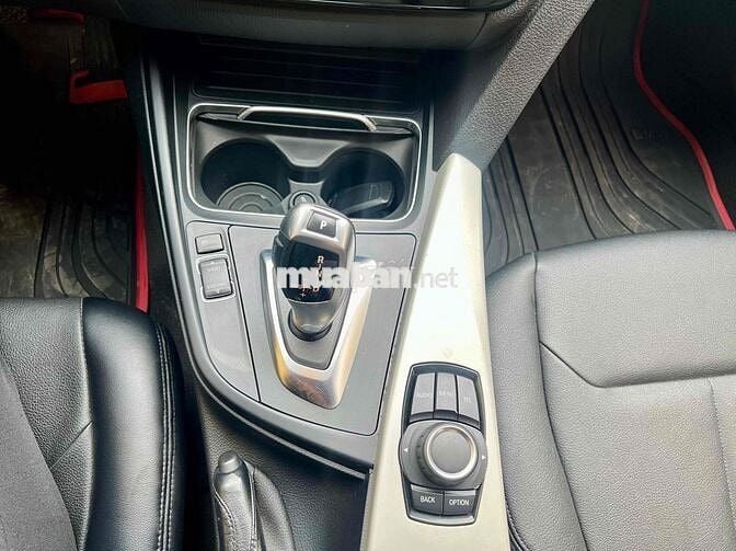 BMW 3 Series 2016 320i