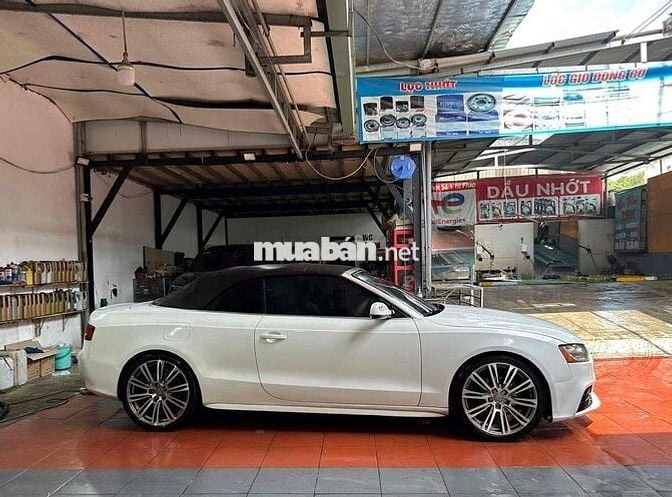 Audi A5 2010 2.0 T Quattro mui trần đẹp xuất sắc