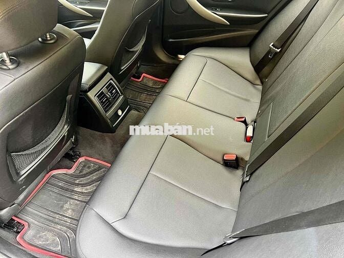 BMW 3 Series 2016 320i