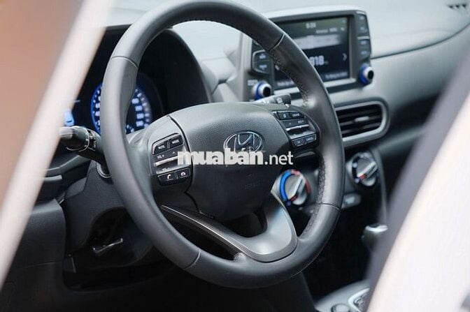 Hyundai Kona 2.0 AT 2019 - 80000 km