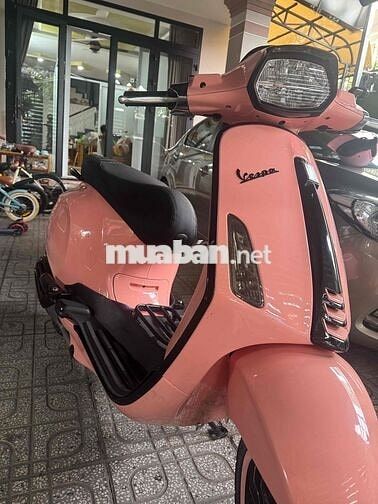 Bán Vespa Sprint màu hồng xinh xắn 125 ABS