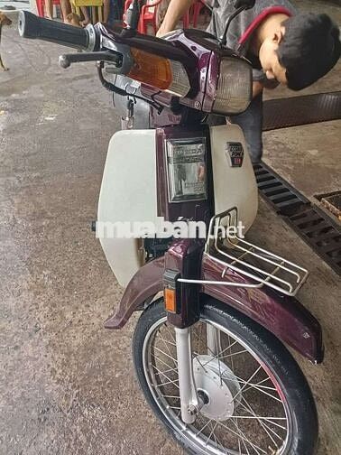 Honda dream Thái 1999 biển 77 .