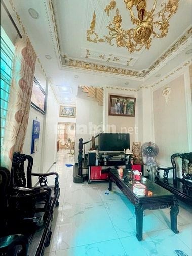 MẶT TIỀN KHU TÊN LỬA – KHÔNG GIAN SỐNG XANH – NỘI THẤT GỖ ĐỎ 