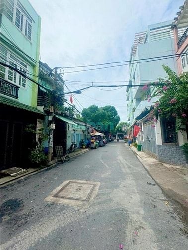 MẶT TIỀN KHU TÊN LỬA – KHÔNG GIAN SỐNG XANH – NỘI THẤT GỖ ĐỎ 