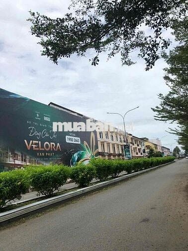 Nhà mặt tiền lộ 22m. KDT giao thương Đông Cần Thơ.an ninh- sổ sẵn