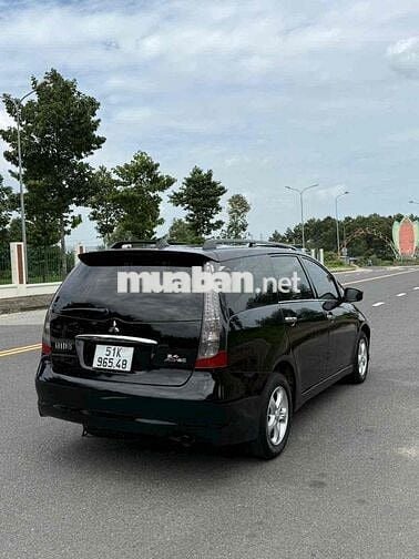 Mitsubishi Grandis 2005 2.4 AT - 164000 km