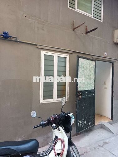 Cho thuê nhà chính chủ 2 tầng ở Bùi Xương Trạch
