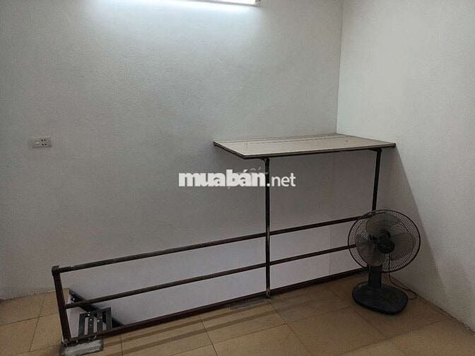 Cho thuê nhà chính chủ 2 tầng ở Bùi Xương Trạch