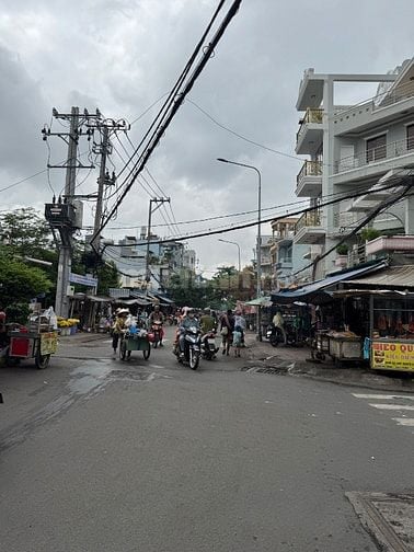 Bán nhà 2mt đường Bông Sao dt 4.3x22 Quận 8