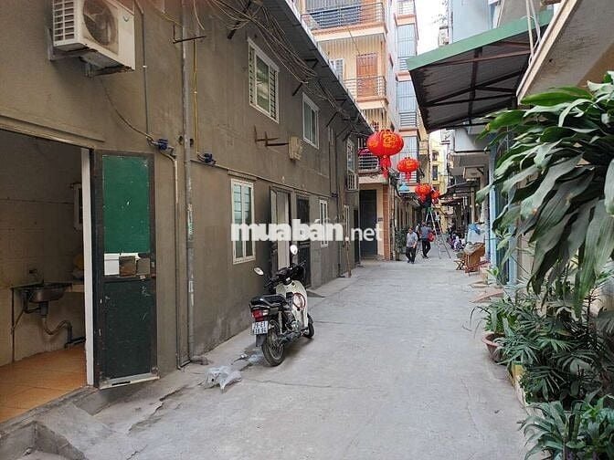 Cho thuê nhà chính chủ 2 tầng ở Bùi Xương Trạch