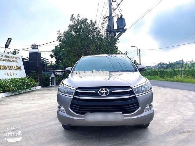 Toyota Innova 2016 2.0E - 89999 km
