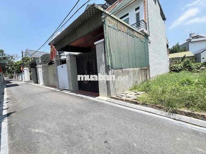 ĐƯỜNG THÔNG OTO VÀO ĐẤT - CÁCH BÌA LÀNG 20M - CÁCH 100M RA ĐẾN TRỤC CH