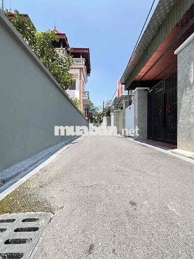 ĐƯỜNG THÔNG OTO VÀO ĐẤT - CÁCH BÌA LÀNG 20M - CÁCH 100M RA ĐẾN TRỤC CH